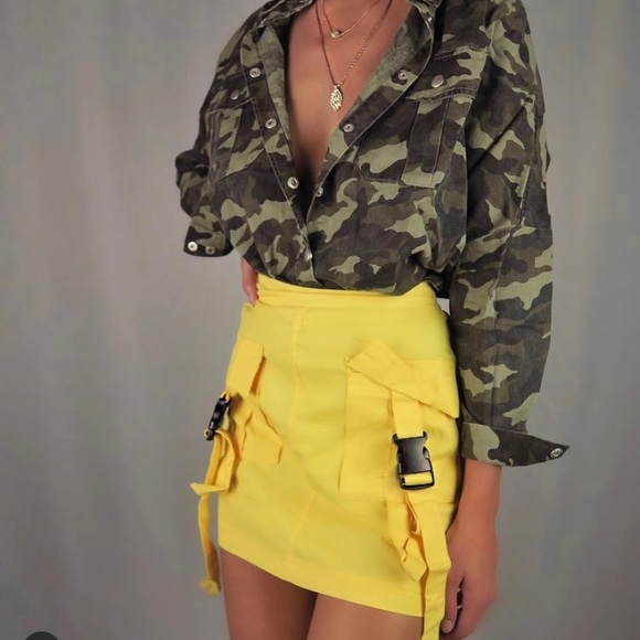 Yellow Cargo Buckle Mini Skirt - Picture 2 of 2